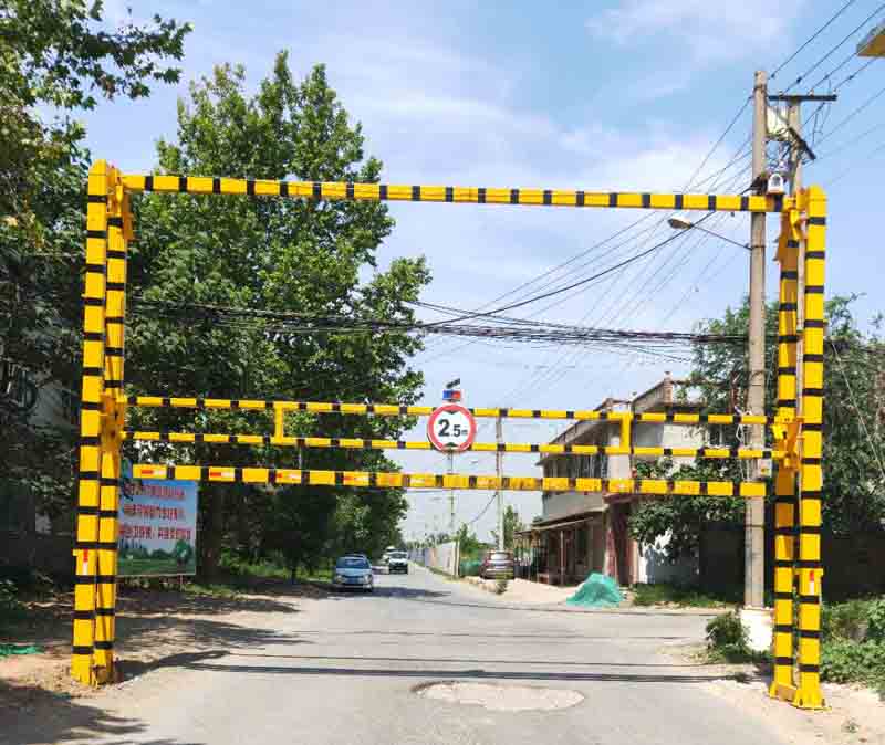 昆玉农村道路限高架